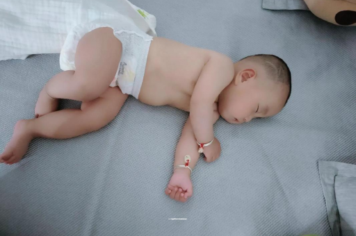 永新宝宝呼吸道感染发烧 永新宝宝呼吸道感染发烧